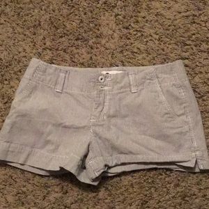 🖤💙Striped Navy and White Seersucker Shorts💙